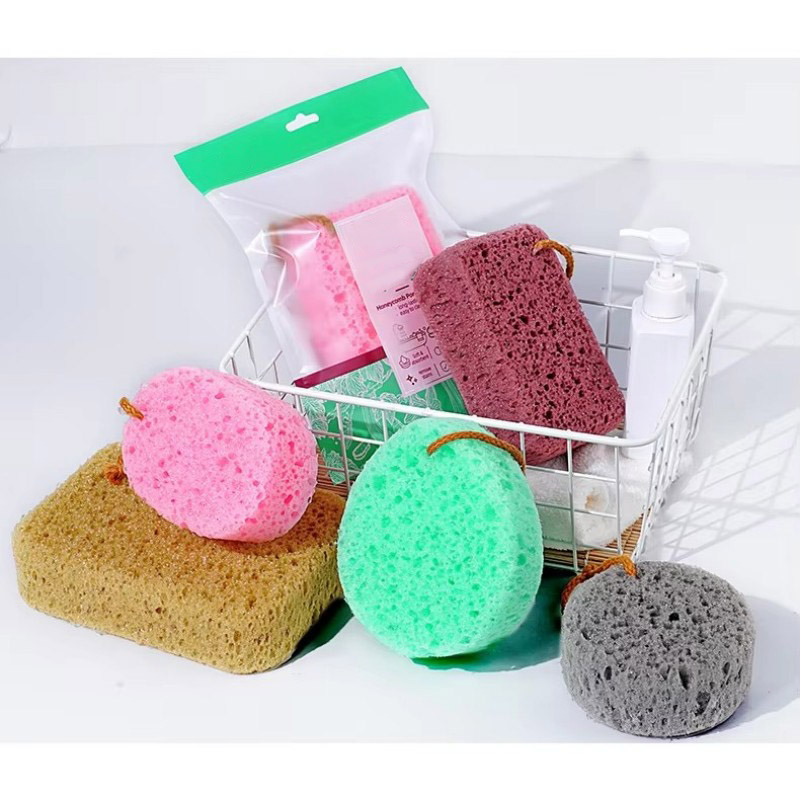 Los correctos usando los pasos de exfoliación de guantes